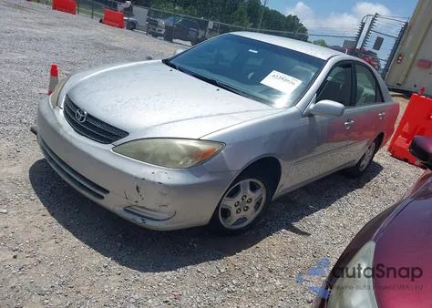 2002 Toyota Camry Le V6 z USA, uszkodzony, nr VIN 4T1BF32K42U531992
